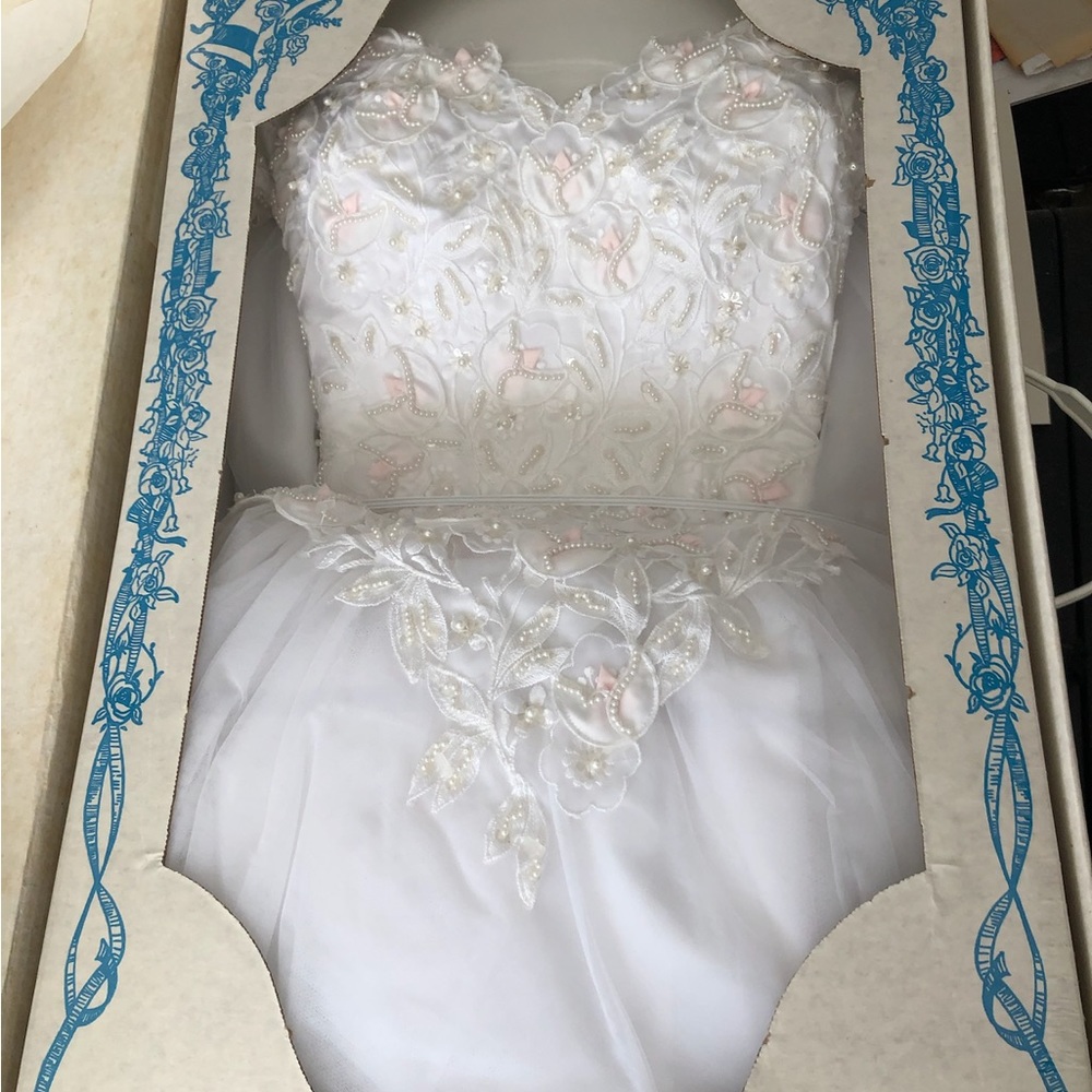 DAVIDS BRIDAL Wedding Dress